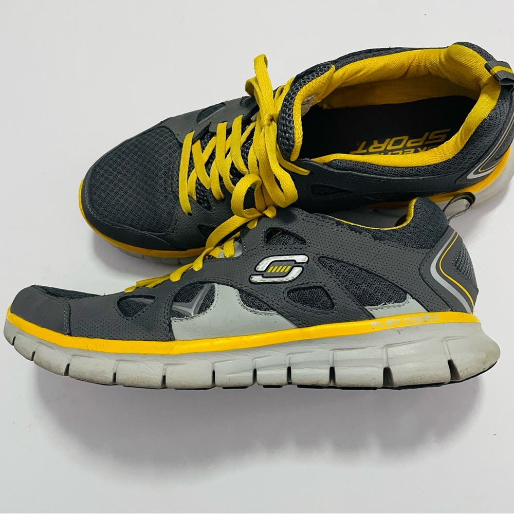 Skechers Sport  Size 9 color: gray yellow white Men’s Sneakers , flexible Sole